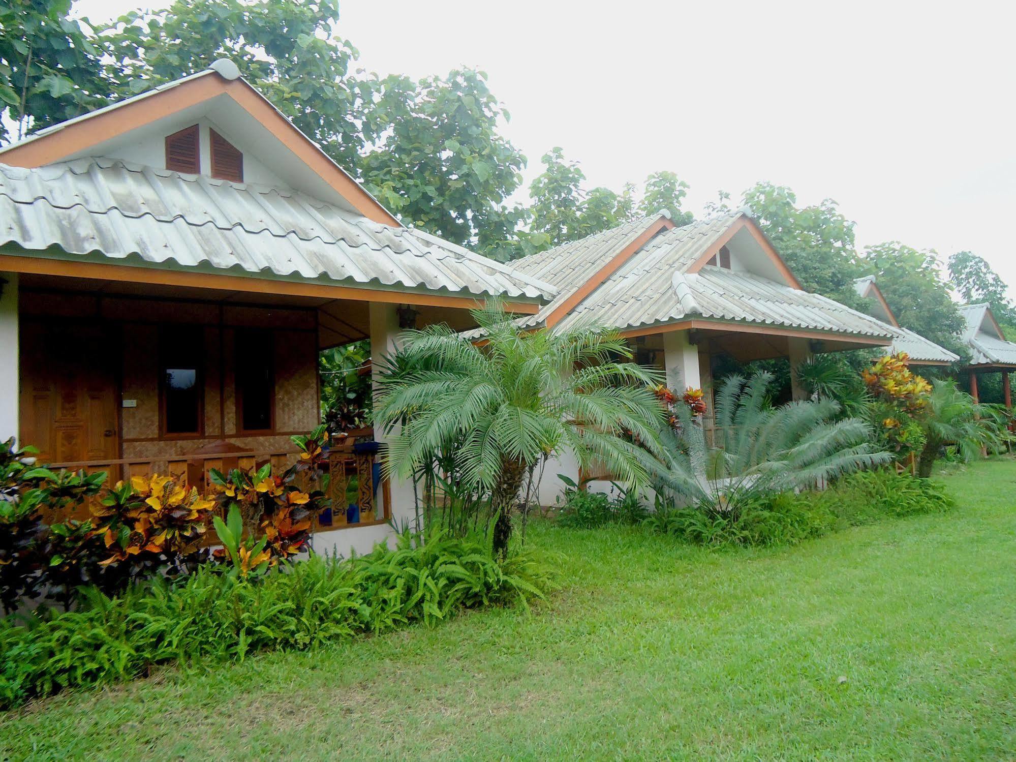 Orange Grove Resort Pai Exteriör bild