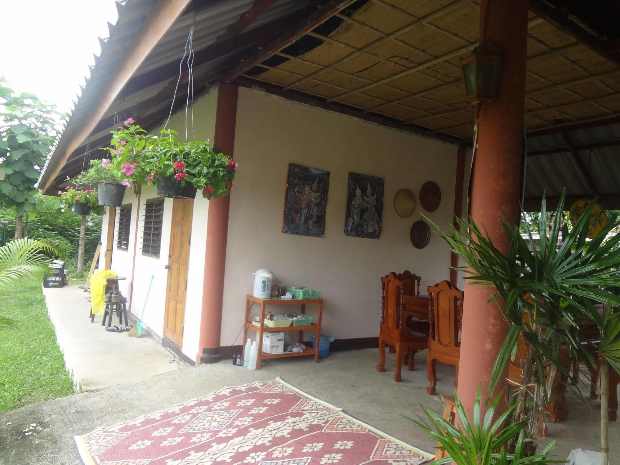 Orange Grove Resort Pai Exteriör bild