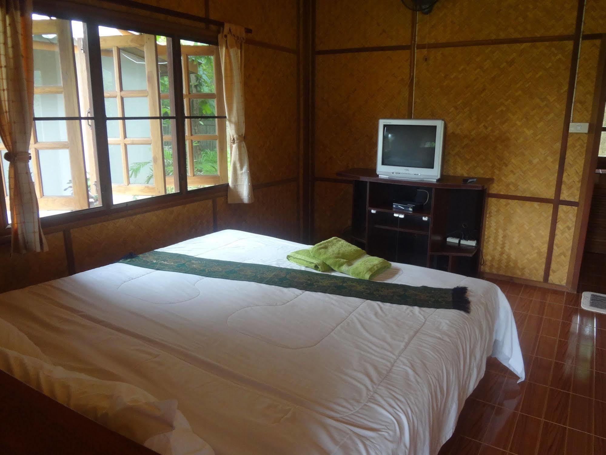 Orange Grove Resort Pai Exteriör bild