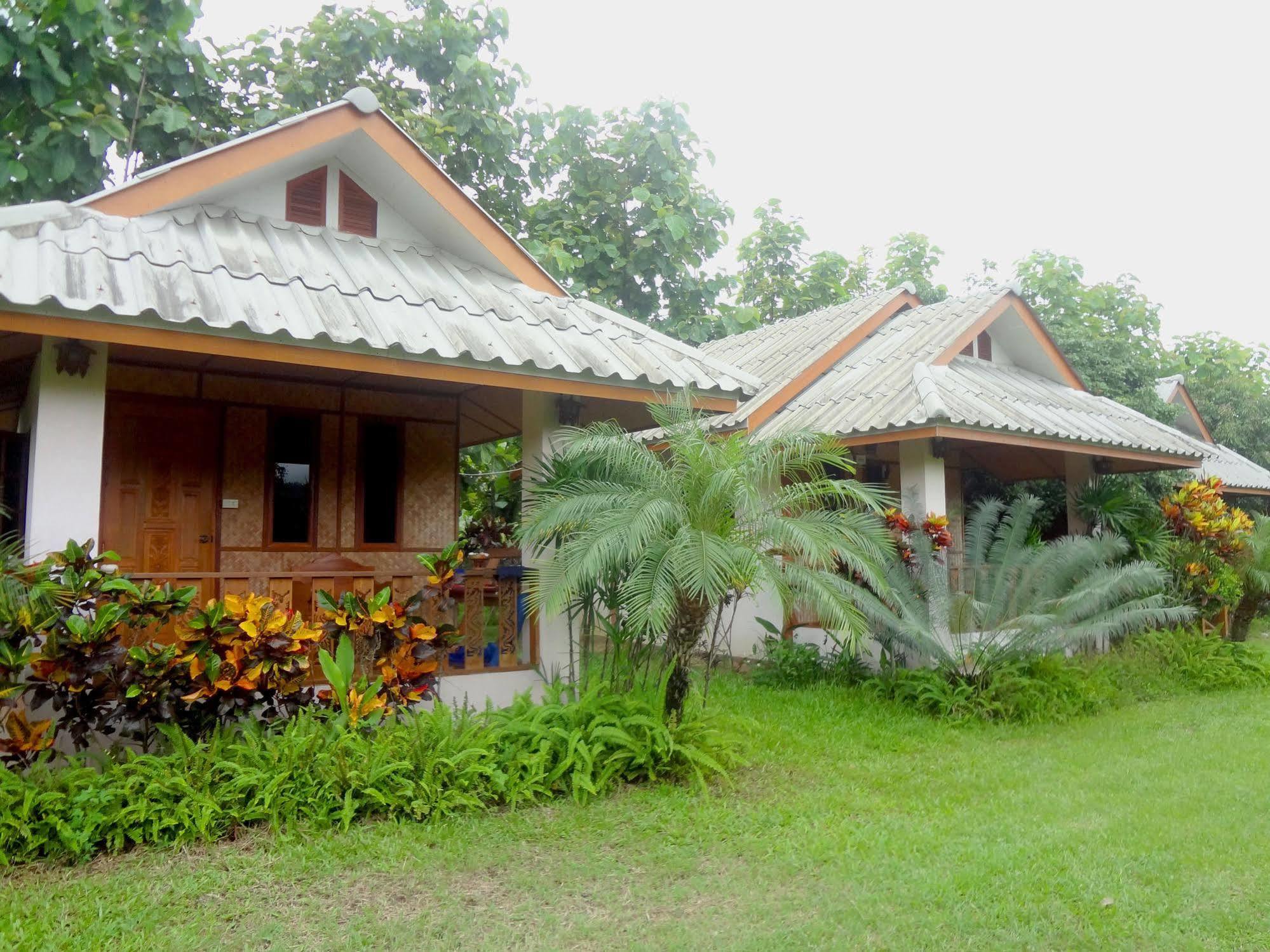 Orange Grove Resort Pai Exteriör bild