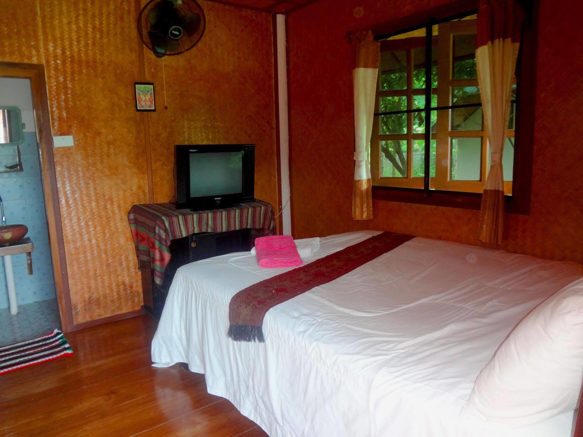 Orange Grove Resort Pai Exteriör bild